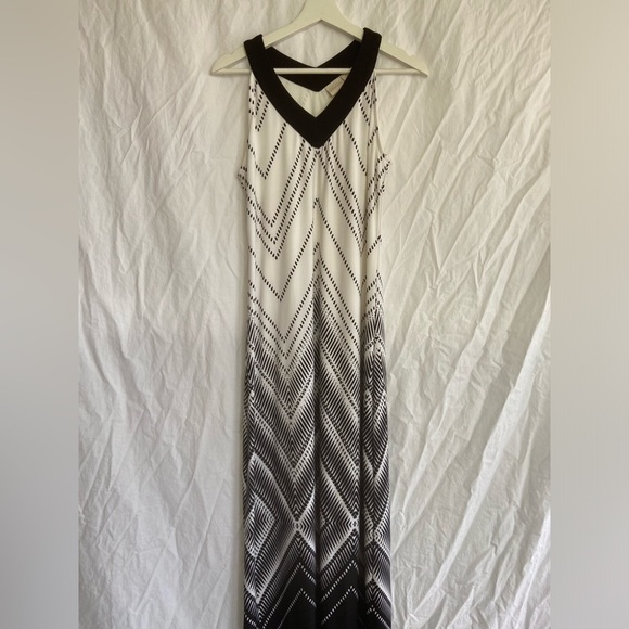 Chico’s Graphic Diamond Greta Maxi Dress Size 0 / XS - Picture 2 of 13